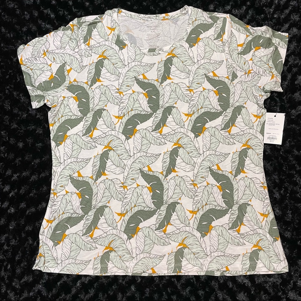 NINE WEST Women’s Essential Soft-Spun Short Sleeve Crewneck Tee